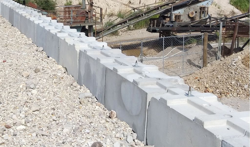 Interbloc vertically reinforced retianing walls at Atiamuri Quarry
