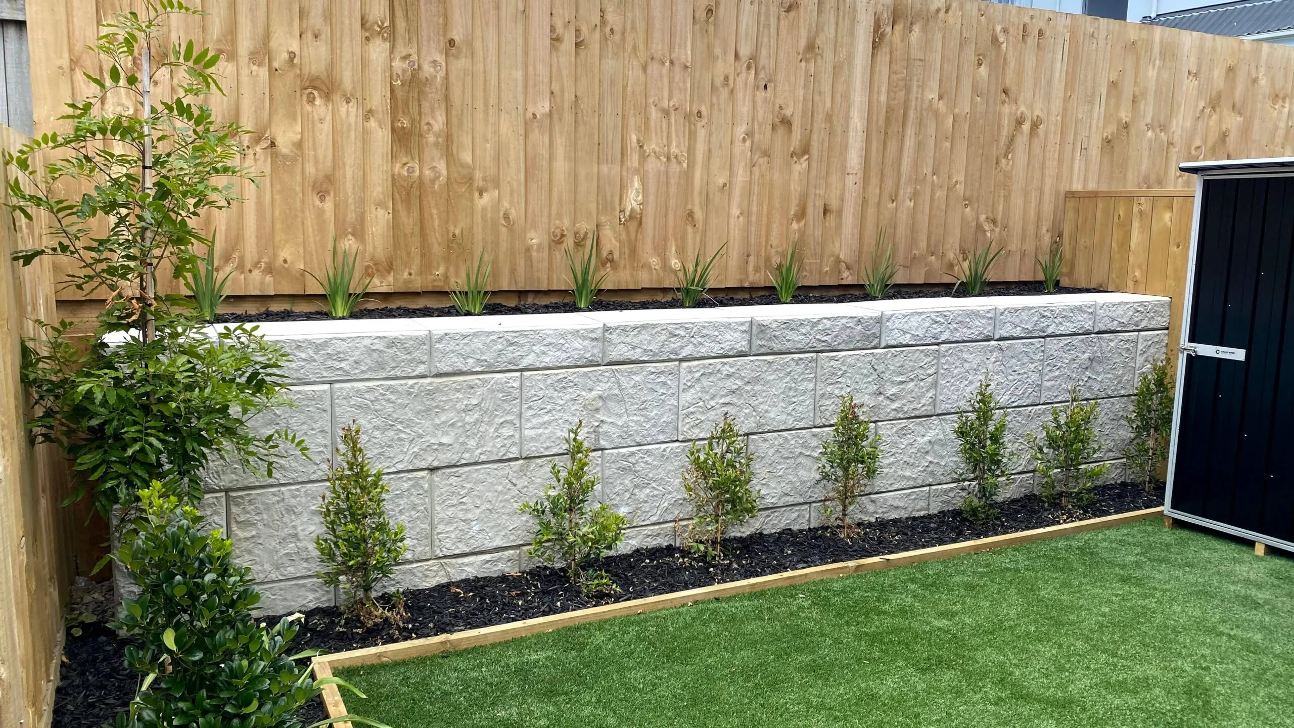 Stonebloc Retaining Wall